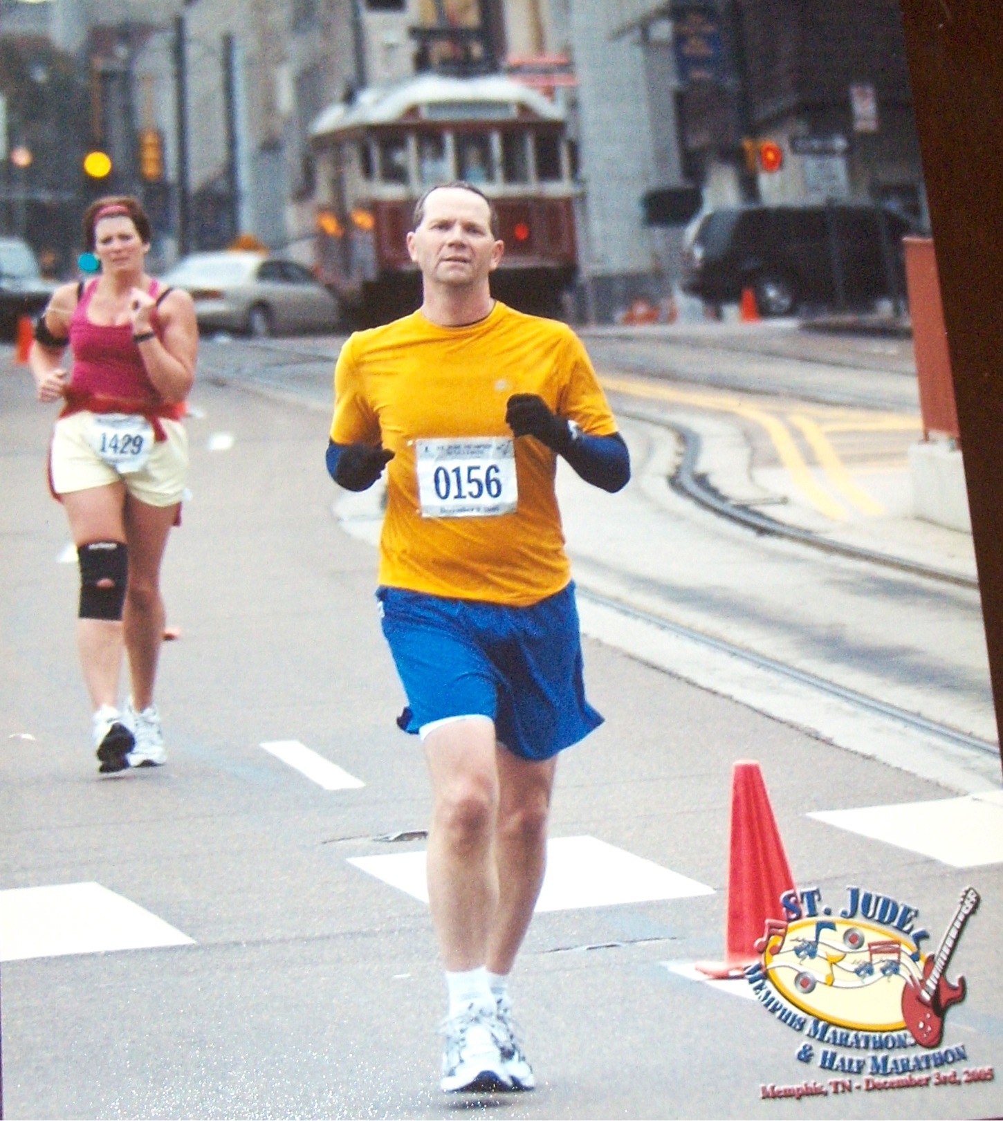 image of marathon runner